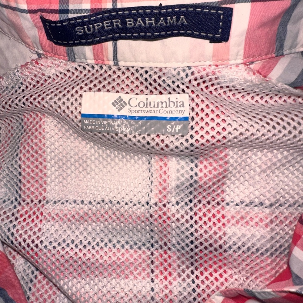 Plaid pink Small Columbia fishing shirt